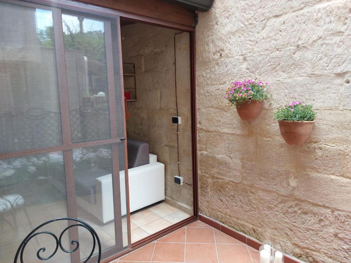 Suite Del Conservatorio Nel Centro Storico Lecce Exterior foto